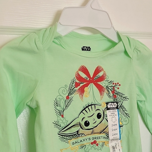 🎁NEW SET Okie Dokie Mandalorian Christmas Bodysuit. Ultraviolet Sun Protección - Picture 8 of 16